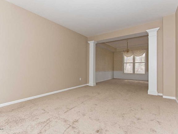 4th image of 4728 Woodcreek Dr SE