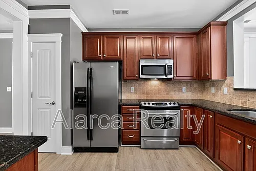 330 Davidson Gateway Dr Photo 1