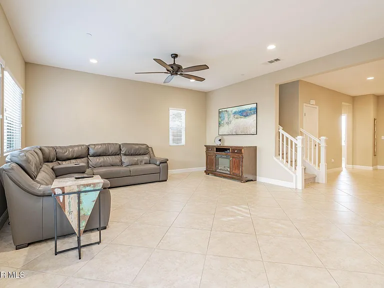 7116 Baneberry Ave — Photo 4
