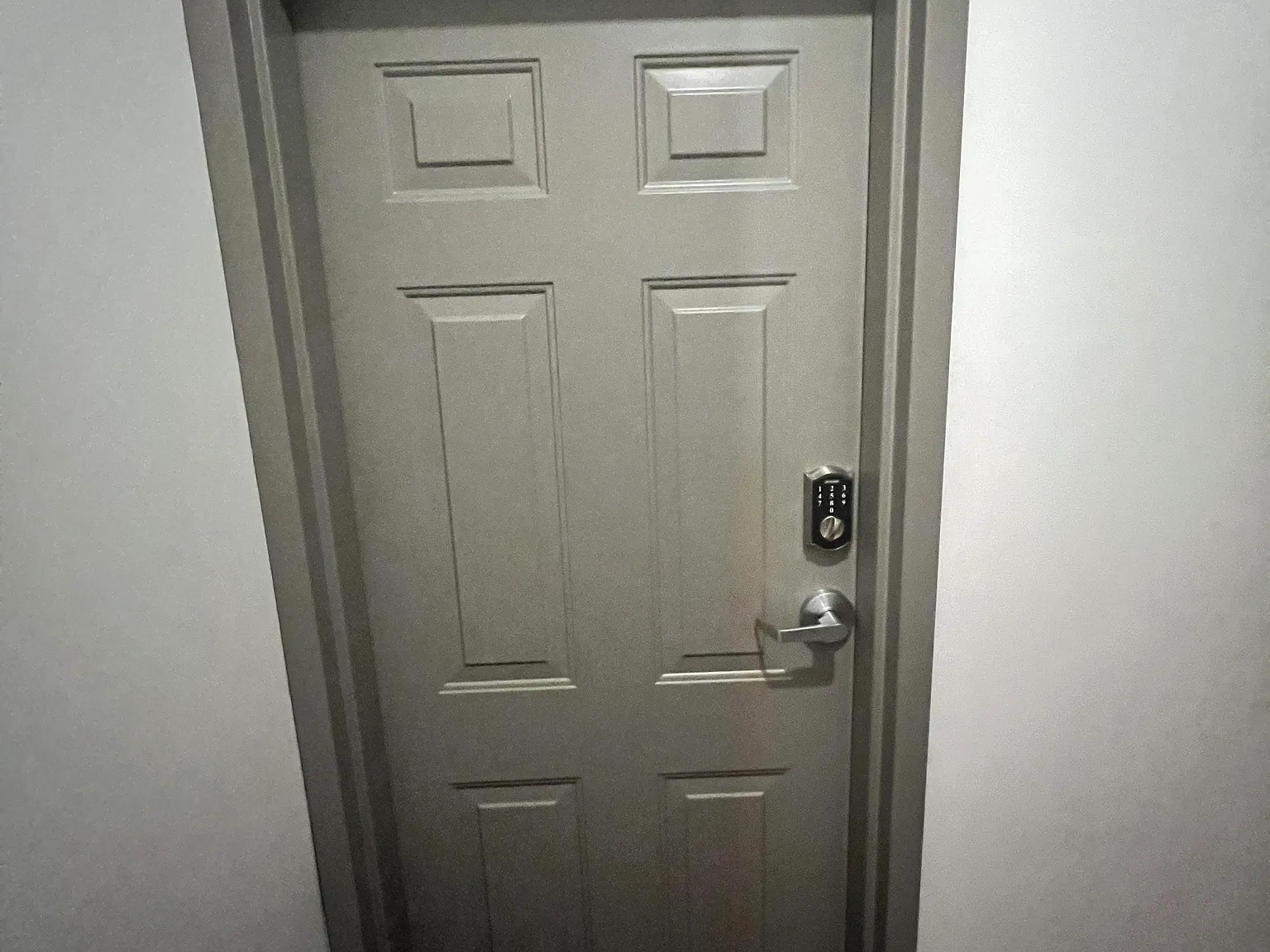 2 bed, 900 sqft, $875 — Photo 4