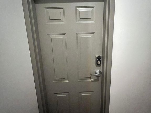 4th image of 252 W Main St #1