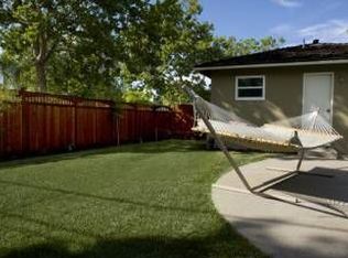 300 Kennedy Rd, Los Gatos, CA 95032