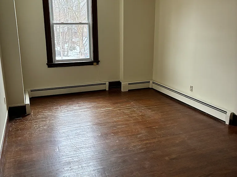 72 Main St #8 — Photo 5