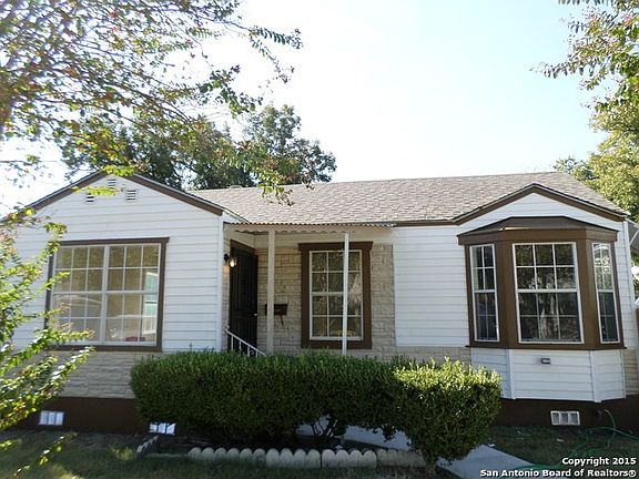 3rd image of 442 Linares St