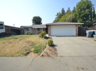 329 Adobe Dr, Vacaville, CA 95687