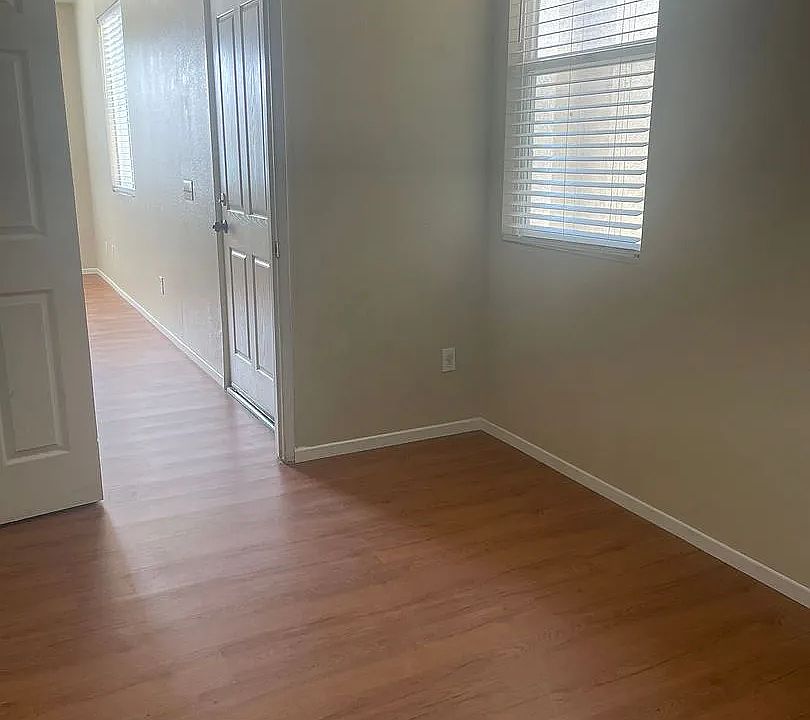 1st image of 15558 Peace Pipe St
