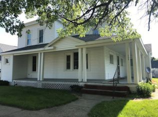 105 N Elm St, Plainview, NE 68769