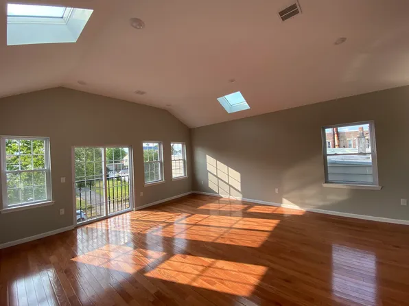 176 Avenue F image 4 of 26