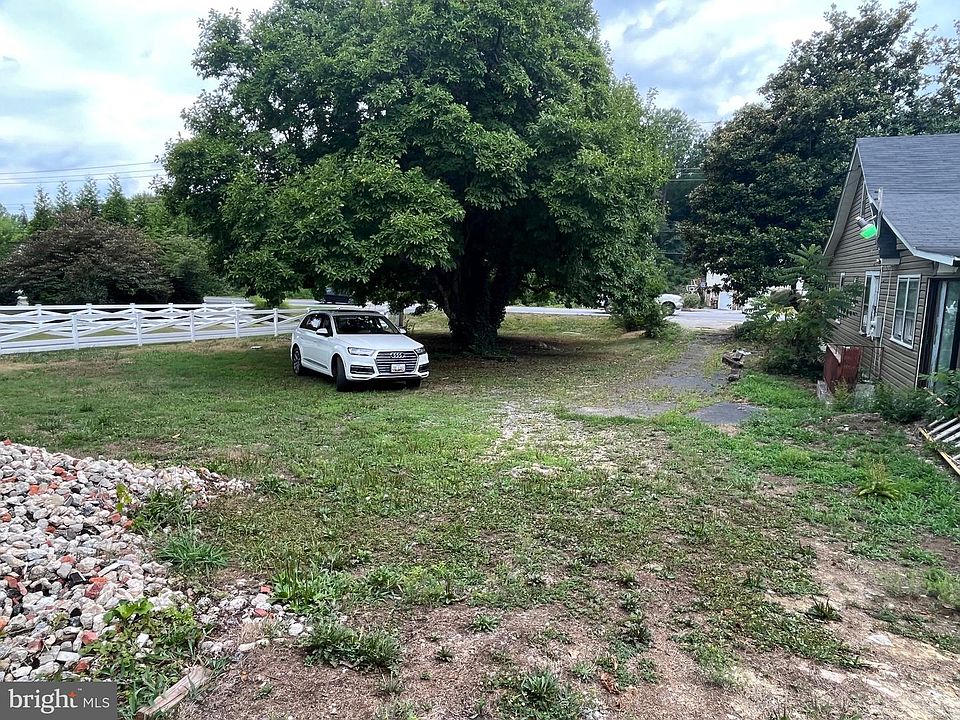 1st image of 3611 Solomons Island Rd