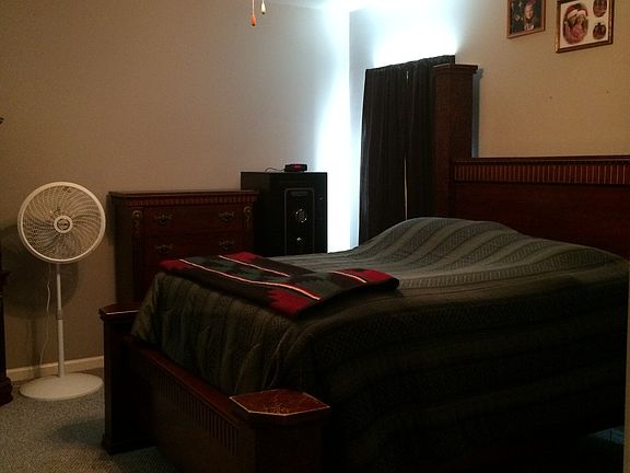 Master bedroom 