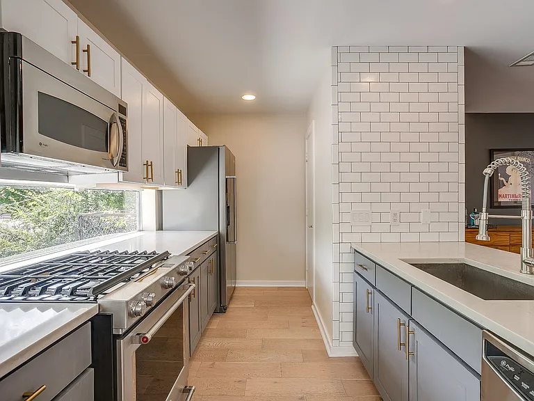 1429 Caddo St #F — Photo 2
