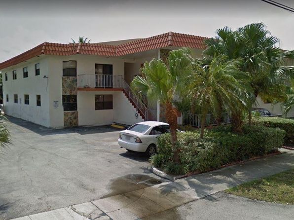 3522 NE 166th St APT 2