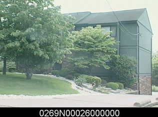 111 Phillips Ln, Mc Kees Rocks, PA 15136