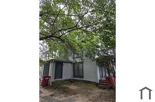 1079 Walnut St Photo 1
