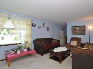 3290 W Cold Spring Rd, Greenfield, WI 53221