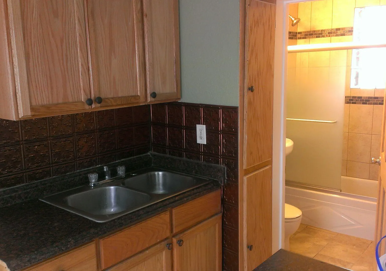 3 bed, $1,400 — Photo 1