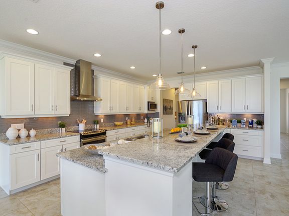 Lots of cabinets