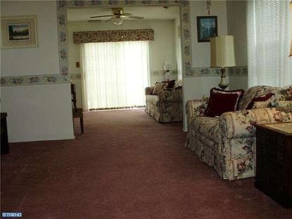 4th image of 36 Knollwood Dr