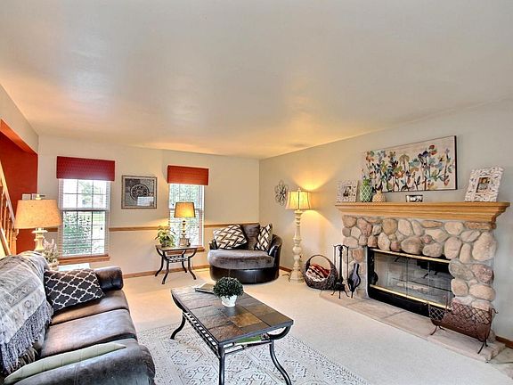 4th image of 1357 Lake Park Ct