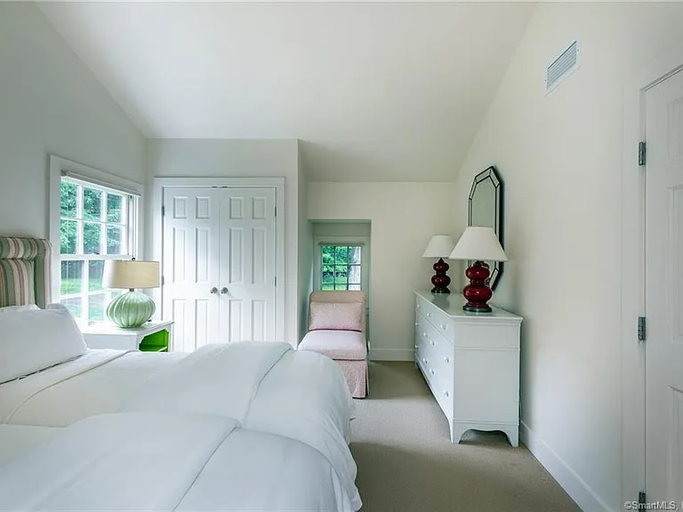 37 Turner Rd — Photo 14