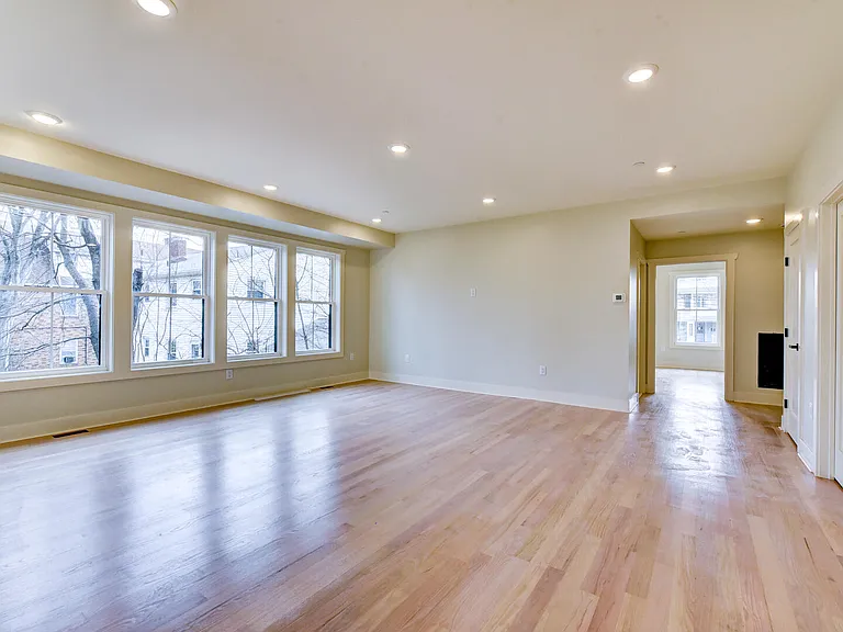 48 Walnut St #1 — Photo 12