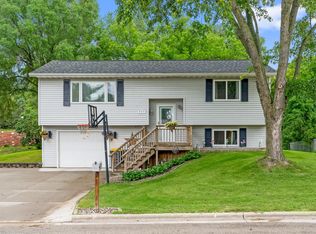 603 Evergreen Dr, Holmen, WI 54636