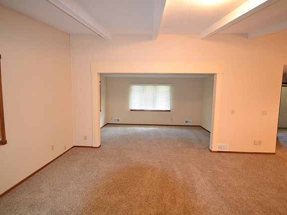3rd image of 14032 Flay Ave N