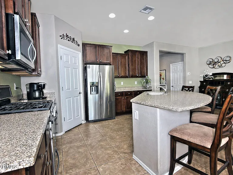 4394 N Hummingbird Dr — Photo 11