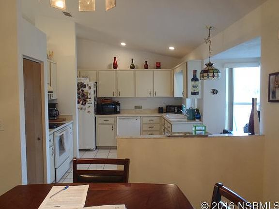 3rd image of 201 Meadow Lake Dr