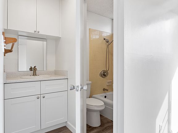 4th image of 727 Pumehana St APT 302