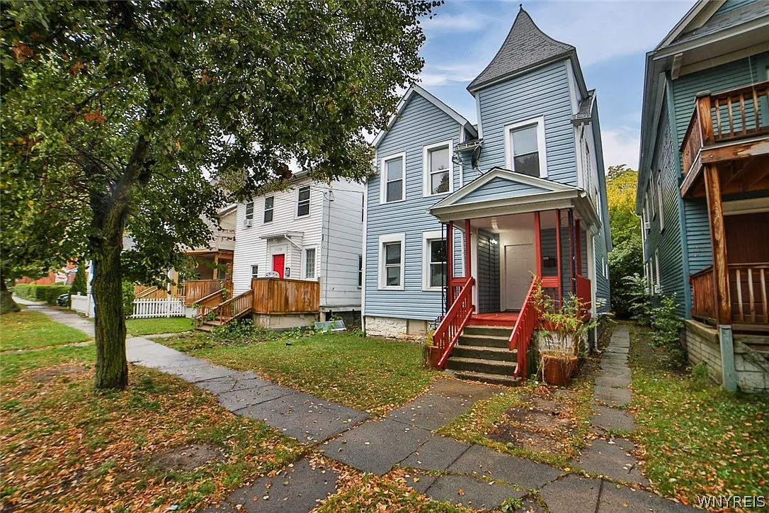 1332 West Ave photo 1