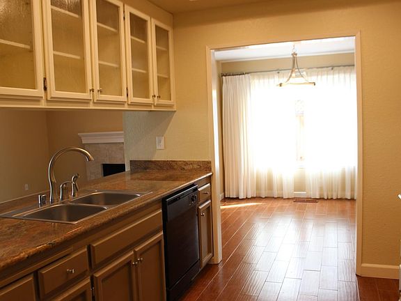4th image of 15420 La Mar Dr