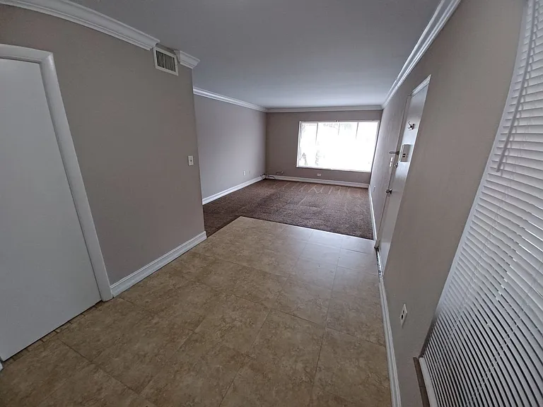 1830 Maravilla Ave #212 — Photo 27