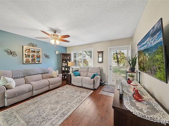 3rd image of 8869 Flamingo Ct