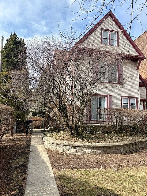 1st image of 433 Wisconsin Ave #2F