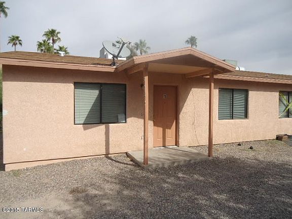 2nd image of 3042 N Balboa Ave Unit 1