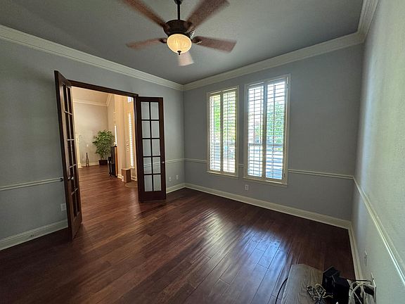5th image of 15750 Crown Cove Ln