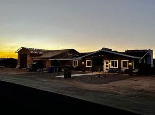 6516 E Holiday Dr, Mesa, AZ 85215