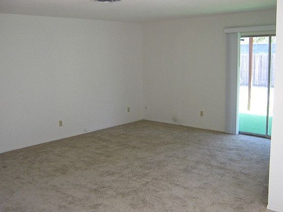 3rd image of 4801 W Gail Dr