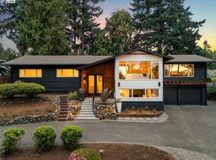 2390 Southshore Blvd, Lake Oswego, OR 97034