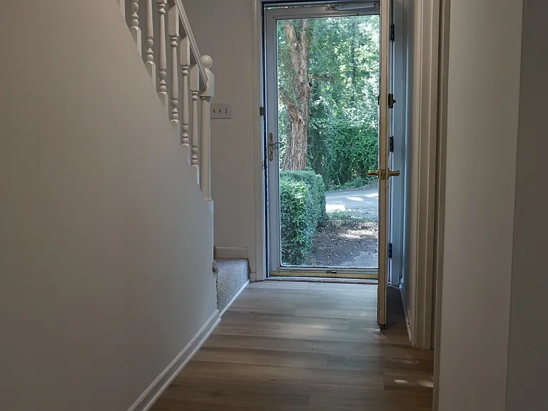 390 Micasa Dr — Photo 3