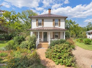 945 Locust Ave, Charlottesville, VA 22901