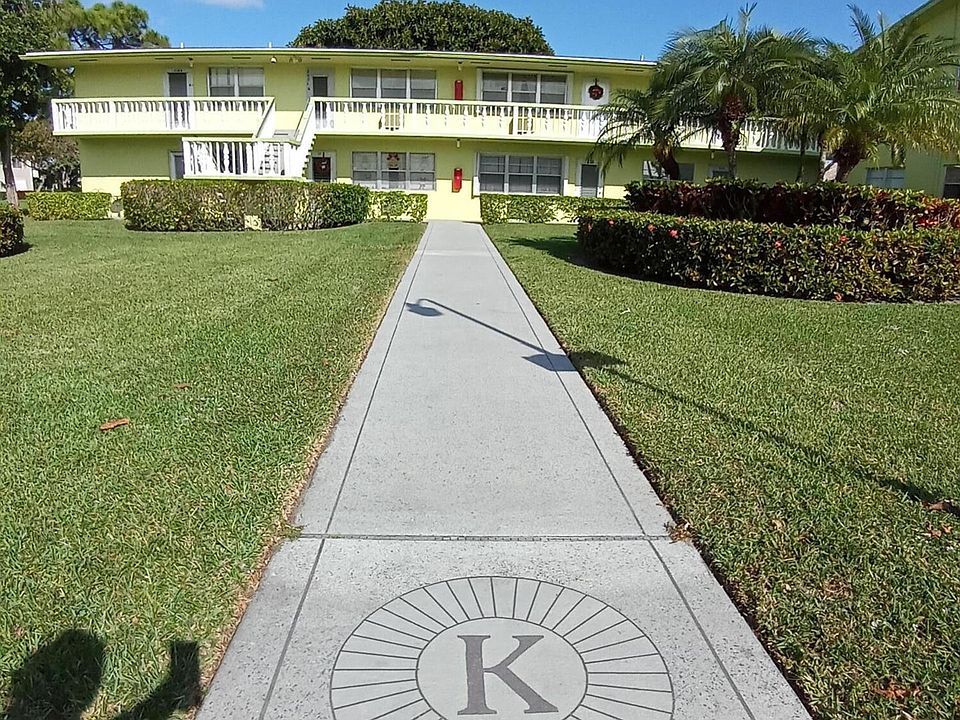 1st image of 249 Windsor Dr