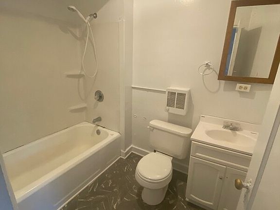 5th image of 209 College Ave #3