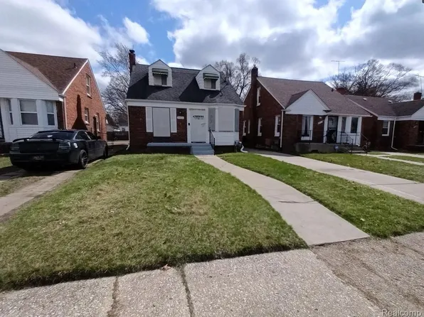 19802 San Juan Dr, Detroit, MI 48221