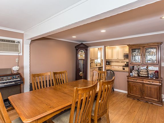 5th image of 2208 Hortense Ave