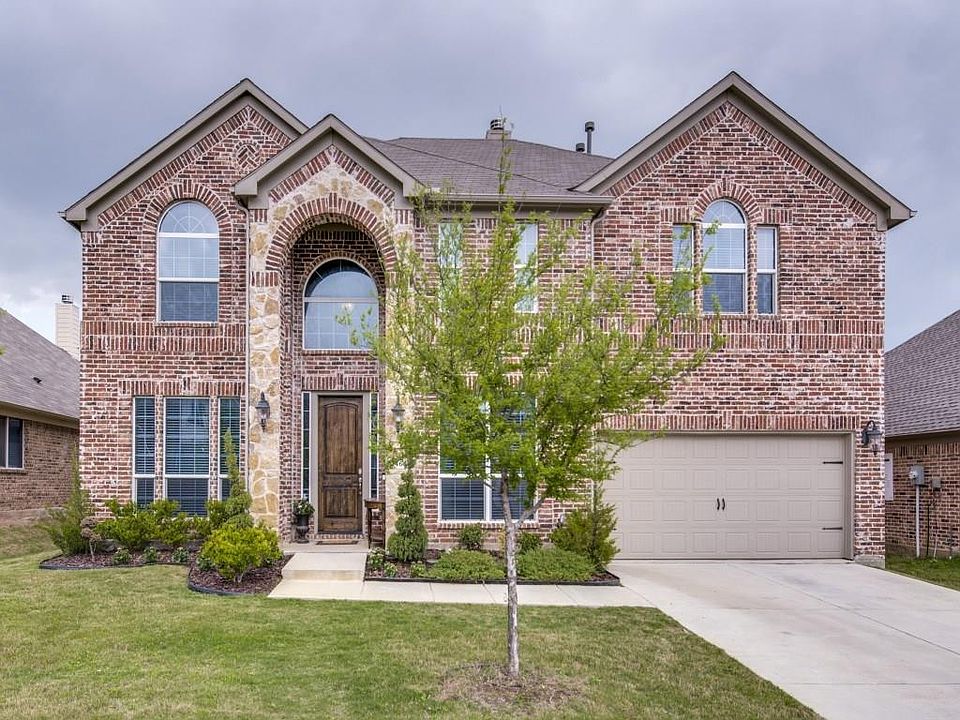 1st image of 2461 Valley Glen Dr