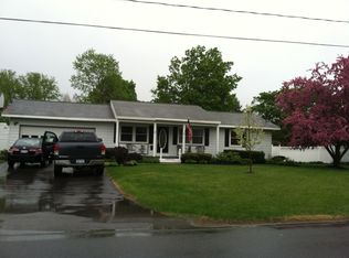 3 Poplar Ln, Queensbury, NY 12804