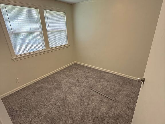 5th image of 112 W Park Ave #120