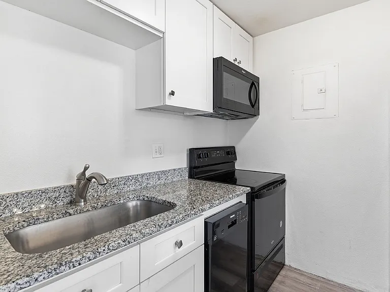 1285 Wolff St #4 — Photo 13